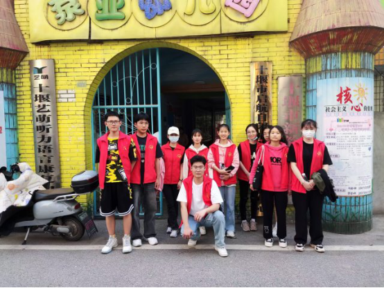 说明: http://mcs.hjnu.edu.cn/__local/1/B2/6F/3F7C9A26B73461289E09AF3D8C3_C7516299_E18D0.png?e=.png